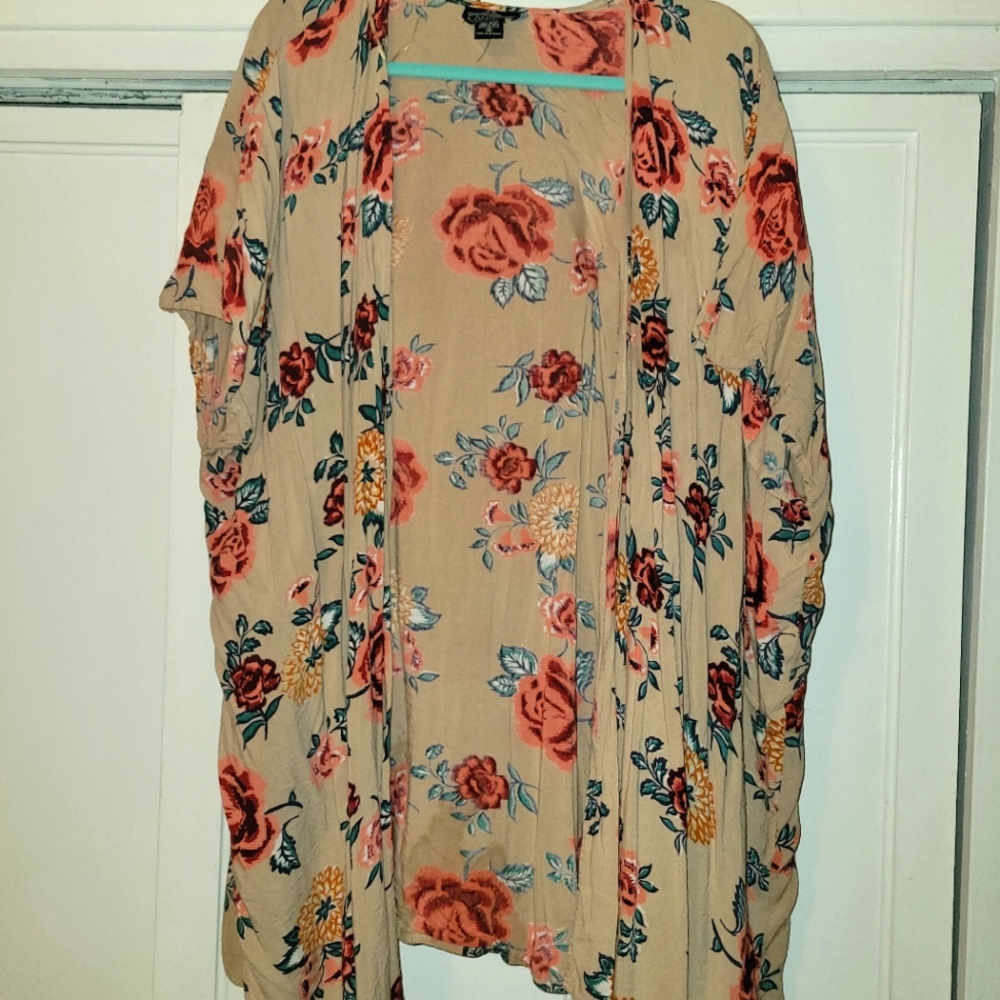 Used Cover up flower print